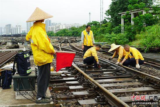 4001澳门老百汇官网下载-绷紧“思想弦” 守住安全“高压线”