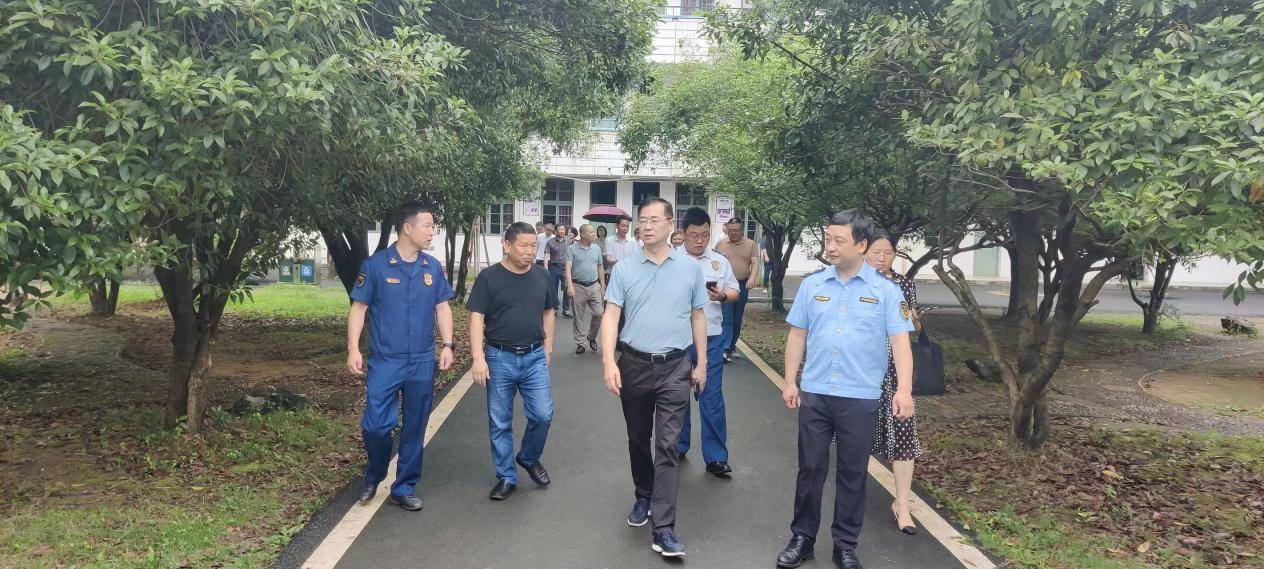 银川华普通信机电有限公司中标宁夏公路管理中心石嘴山分中心路网安全运行设施提升工程(一期)施工，金额 2350000 元